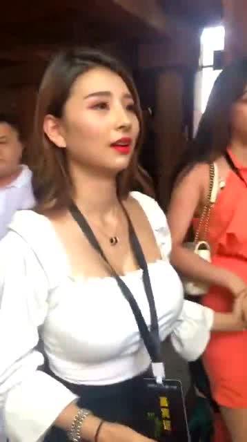 网红大姐爆料事件视频在线观看,揭秘背后惊人真相  第2张