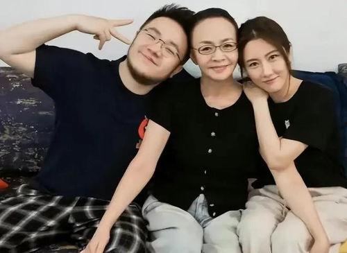 娱乐吃瓜爆料视频,吃瓜视频背后的惊人爆料  第2张